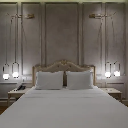 Tresor Art Boutique Hotel 4*