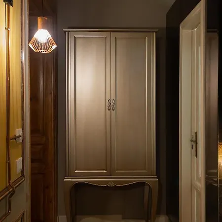 Tresor Art Boutique Hotel
