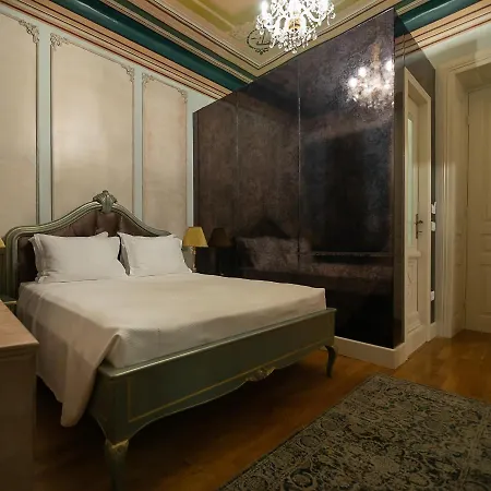 Tresor Art Boutique Hotel