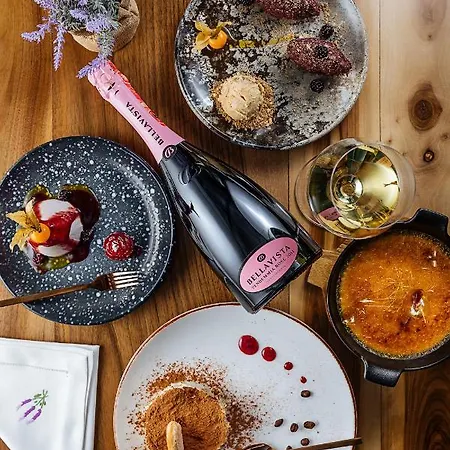 Tresor Art Boutique 4* Корча