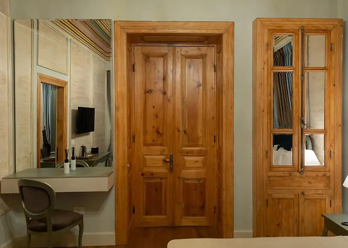 Tresor Art Boutique Hotel