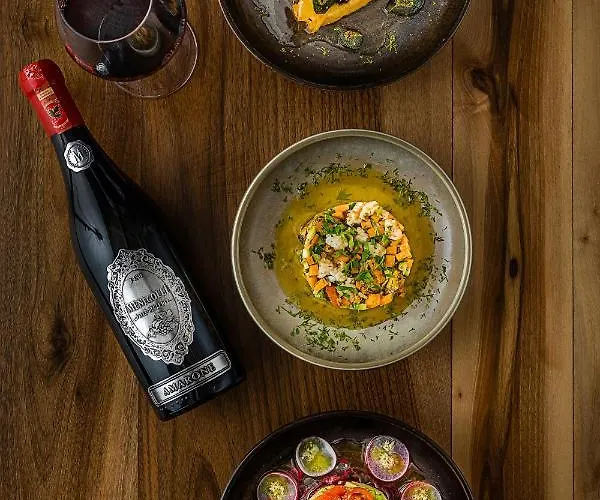 Tresor Art Boutique Hotel 4*