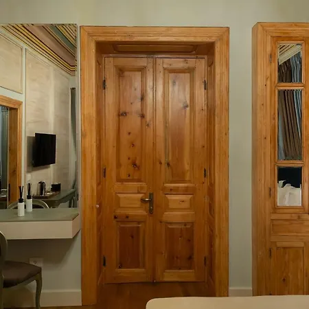 Trésor Art Boutique Hotel
