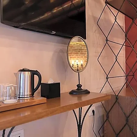 Tresor Art Boutique Hotel 4*